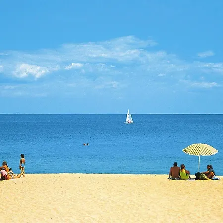 Apartment In Ghisonaccia Near Sandy Beach, Cleaning Included Appartement